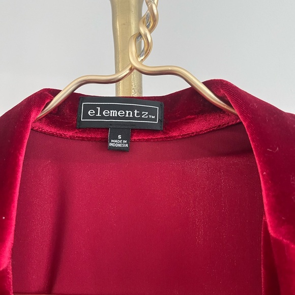 Elementz Y2K extravagant Rich Red Velvet top S - Picture 2 of 7